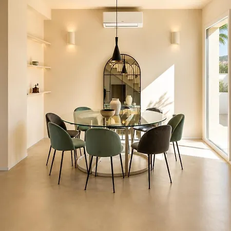 Cala Licudi -seaside Villa *